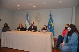 El municipio lanzó el programa social "Trelew Sonríe"