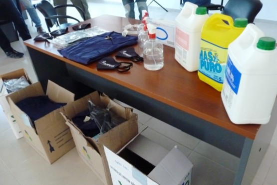 Se entregaron kits sanitarios para los agentes en territorio