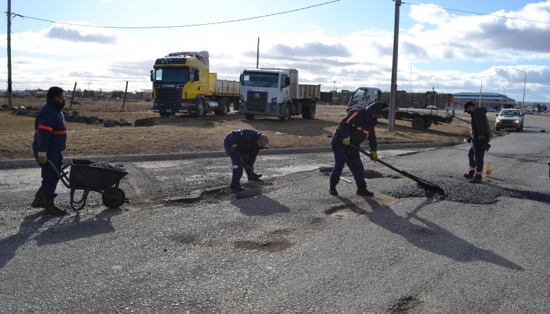 Municipalidad comenzó el bacheo de la Avenida San Martín