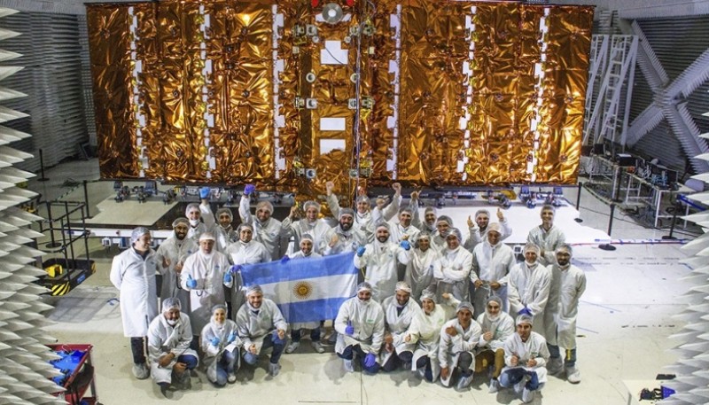 A qué hora y cómo ver el lanzamiento del satélite argentino