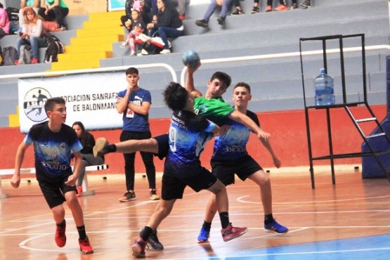 El handball está en el análisis regional.