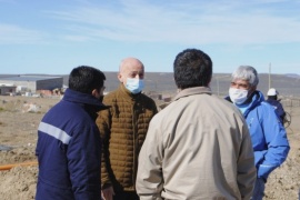 Cotillo realizó un recorrido por la obra de gas del barrio ARA San Juan