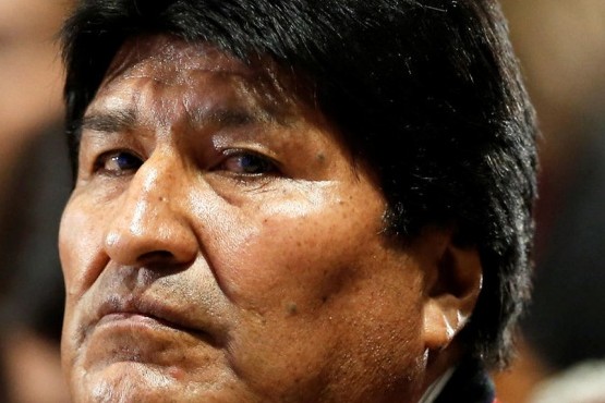 Denunciaron a Evo Morales en La Haya por delitos de lesa humanidad