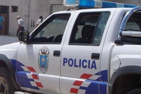 Una mujer abandonó a sus cinco hijos y se escapó con el novio