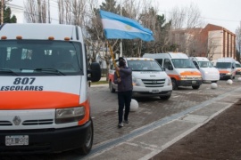 Movilización de transportistas escolares en Río Gallegos