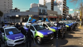 Policías levantaron las protestas tras el anuncio de mejora salaria