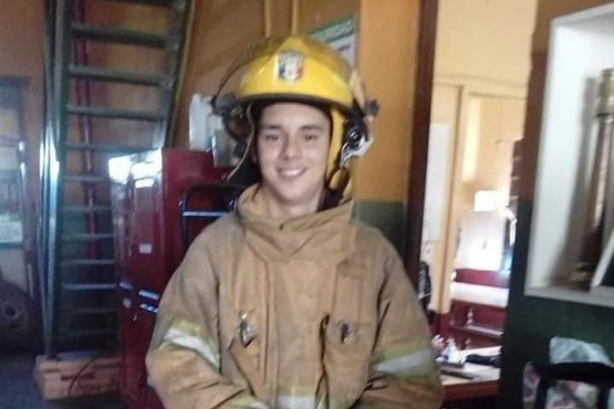 Murió un bombero de 18 años tras volcar la autobomba que se dirigía a apagar un incendio