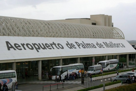 Un pasajero le arrancó parte de una oreja a otro de un mordisco