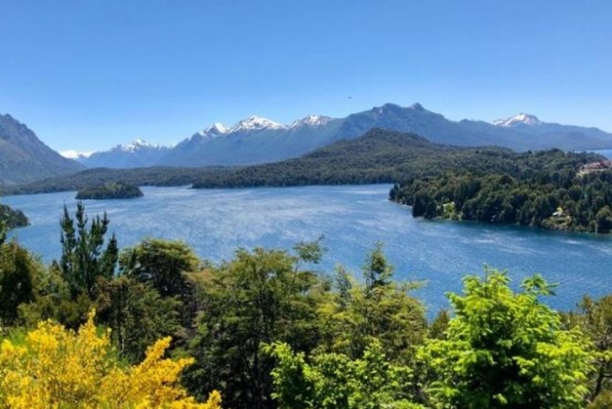 Provincias y ciudades estudian pedir un seguro COVID-19 para los turistas