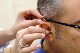 Coronavirus: Nuevos estudios revelaron que podría causar sordera