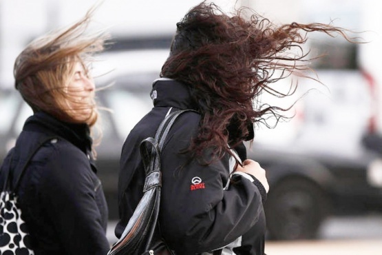 Las ráfagas podrían superar los 100 km/h en Santa Cruz y Chubut