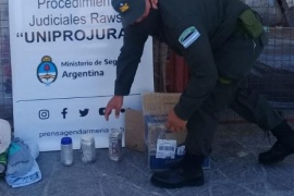 Detienen a un hombre que recibió una encomienda con marihuana