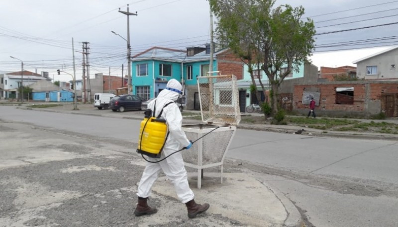 El operativo del barrio Belgrano culminó con la desinfección de calles y veredas