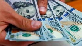 El dólar blue ya cotiza por debajo de los 150 pesos
