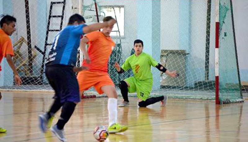 Muchos partidos se definieron sobre la hora.