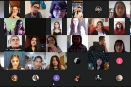Santa Cruz| Gobierno invita a acompañar a los actos de egreso en forma virtual