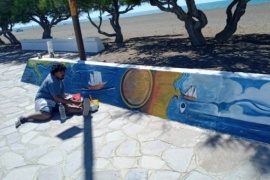 Rawson| Talleristas comenzaron a recrear la historia de Playa Unión en los muretes