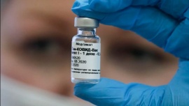 Gobierno confirmó que el 23 llegan las 300 mil dosis de la vacuna rusa a la Argentina