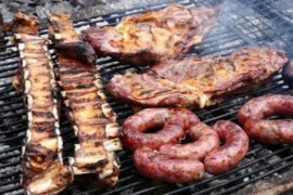 Estaba en cuarentena, se fue a comer asado y los amigos se tendrán que aislar