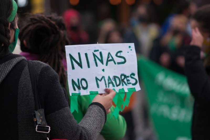 En Río Gallegos hubo vigilia por el aborto legal. (Leandro Franco) 