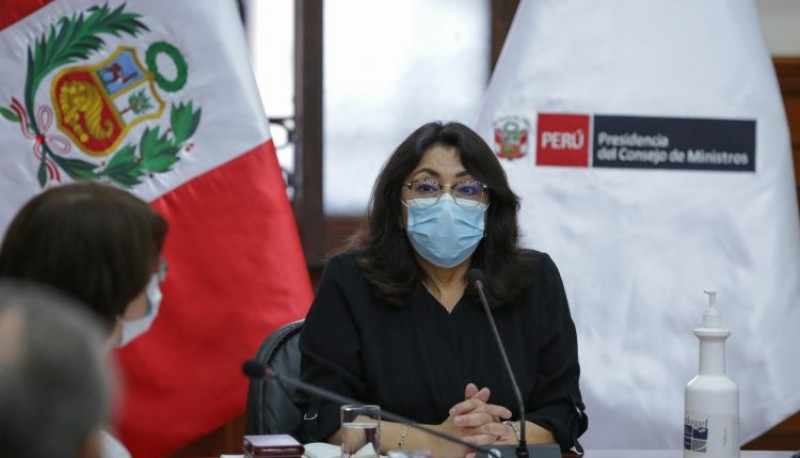 En Perú los cambios de gobierno han retrasado la compra de vacunas contra la COVID-19