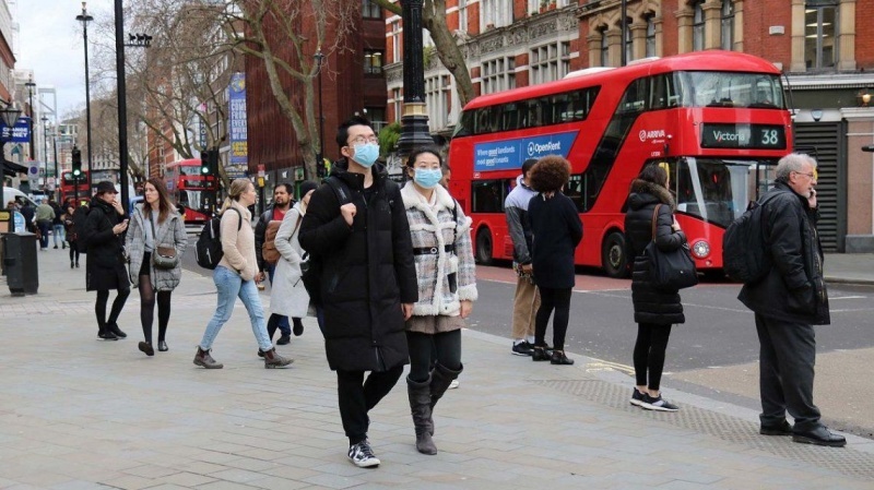 Londres cerrará las escuelas primarias para contener la expansión del coronavirus