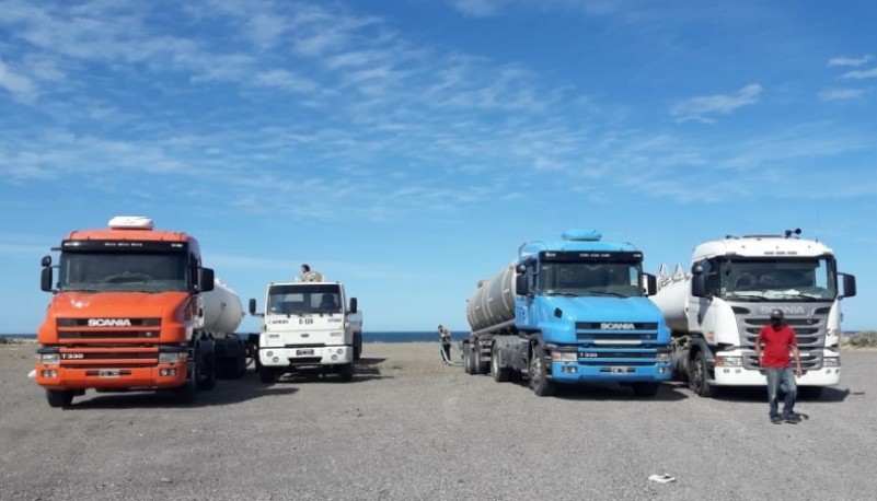 Desde SPSE agregaron que en Cañadón Quintar se dispuso una cisterna de 500 mil litros con un nuevo pozo, que proveerá a las industrias para descomprimir la red en la ciudad y mantener la actividad económica.