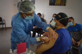 Pico Truncado| Personal del Hospital se vacunó contra el coronavirus