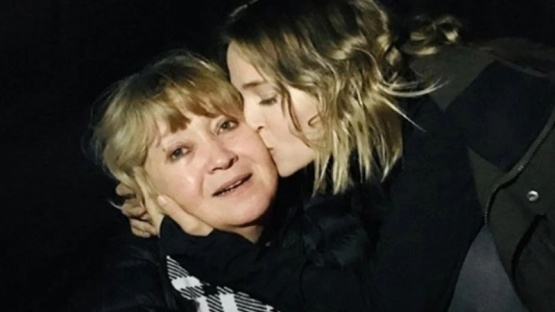 Luisana Lopilato y su mamá.