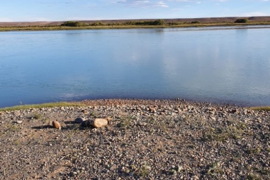 La vera del río Santa Cruz, donde sucedió el delito. 