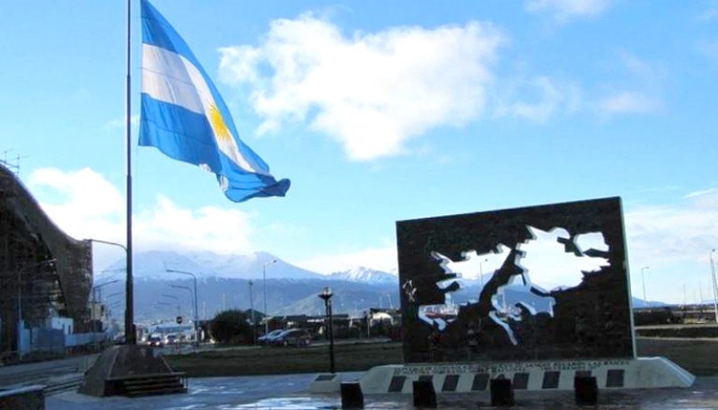 Las Malvinas son argentinas. 