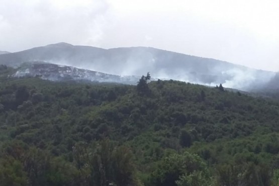 Chubut| Bosques amplía el operativo de control del incendio en Cuesta del Ternero