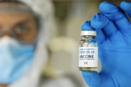 Las nuevas dosis de vacunas empezarían a aplicarse en mayores de 60 años