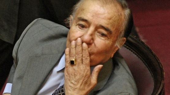 La familia de Carlos Menem ofrece una recompensa por su anillo robado
