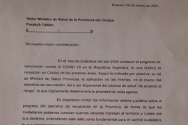 Diputados interpelarían a Fabián Puratich por las partidas de la Sputnik V