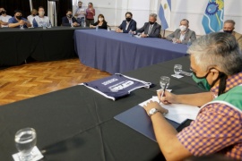 Mariano Arcioni, Nicolás Trotta y Trabajadores de la Educación firmaron acuerdo para el retorno a clases