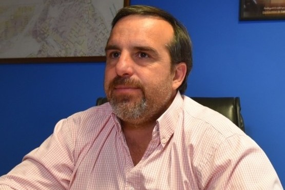 Juan José Naves. 