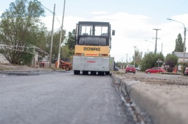 Comenzó el asfaltado en la San Martín en Río Gallegos