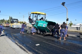 Continúa el asfalto en la Avenida San Martín de Río Gallegos