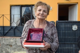 Semana de la Mujer: Entrega de reconocimientos a vecinas de Río Gallegos