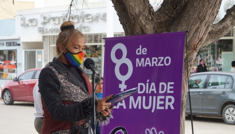 Día de la Mujer: Caleta Olivia inauguró el Banco Rojo N°302 de la Argentina
