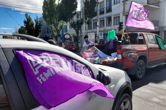 Se apostaron en las puertas del Tribunal de Justicia.