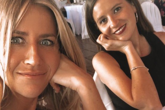 Publicó la foto de su amiga “clon” de Jennifer Aniston y se robó la atención