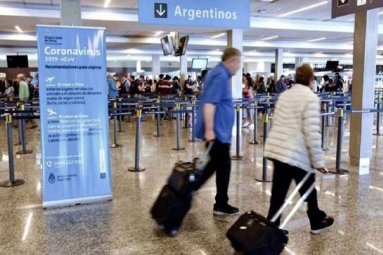 Coronavirus: un avión llegó de Cancún con 44 contagiados y piden extremar las precauciones