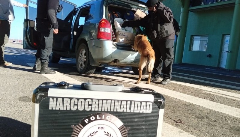 Controles vehiculares de Narcocriminalidad en Río Gallegos 