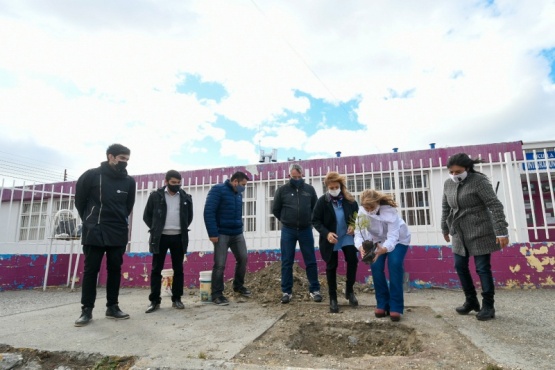 #PlantamosMemoria trabajó en las instituciones educativas de Santa Cruz