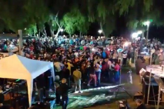 Escándalo en Entre Ríos con un intendente que organizó una multitudinaria fiesta sin cuidados por el COVID-19