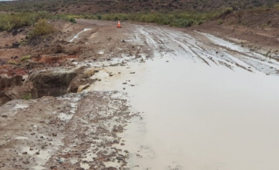 Cortaron la ruta 4 por las intensas lluvias