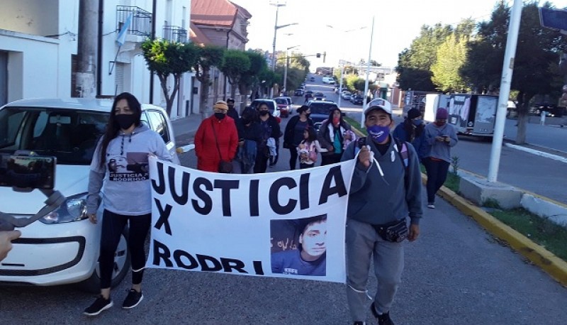 La madre de Rodrigo Curaqueo se encuentra en Puerto Deseado 