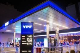 YPF: desde el lunes la nafta sube un 9,5%